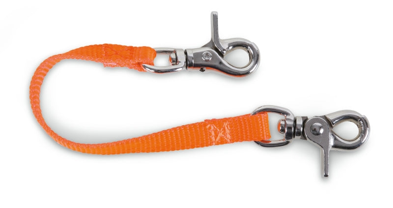 8880 - Hard hook-up lace