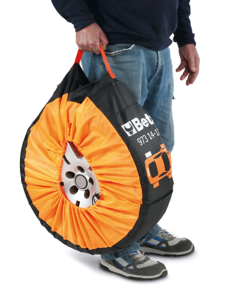 973 - Kit of 4 Nylon Wheel Covers